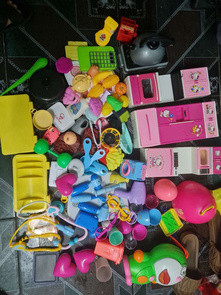 combo set đồ chơi Bác sỹ+đồ hàng còn mới ạ. Mua bán Mẹ và bé tại Quận 3 Tp Hồ Chí Minh được đăng bởi Sơn hình 1