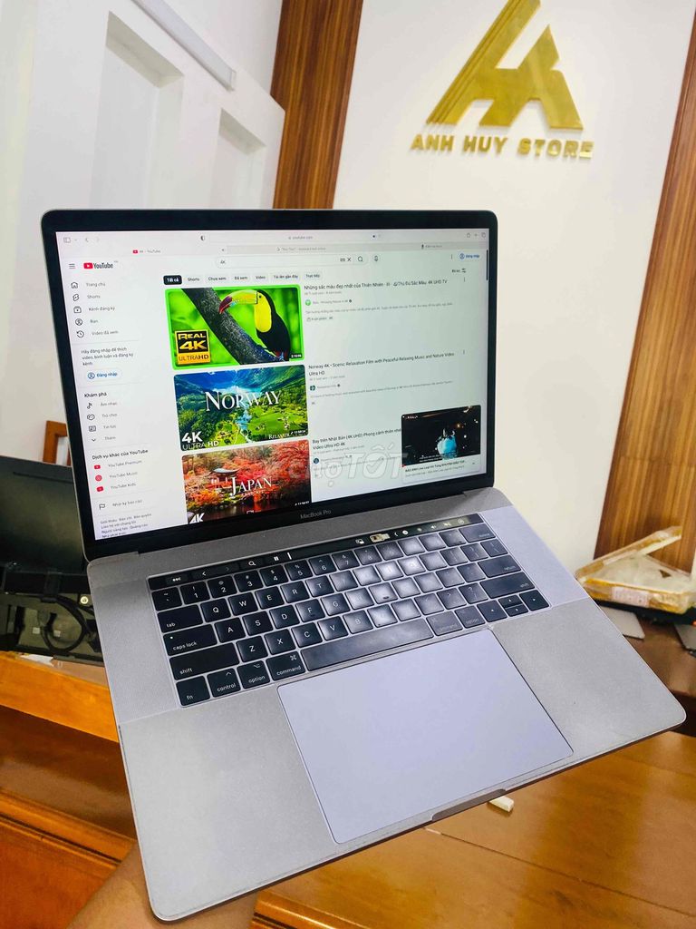 MacBook Pro 2017 US i7 15 inch 16GB/256GB đẹp 99%. Mua bán Laptop tại Quận Ninh Kiều Cần Thơ được đăng bởi ĐIỆN THOẠI LAPTOP ANH HUY hình 1
