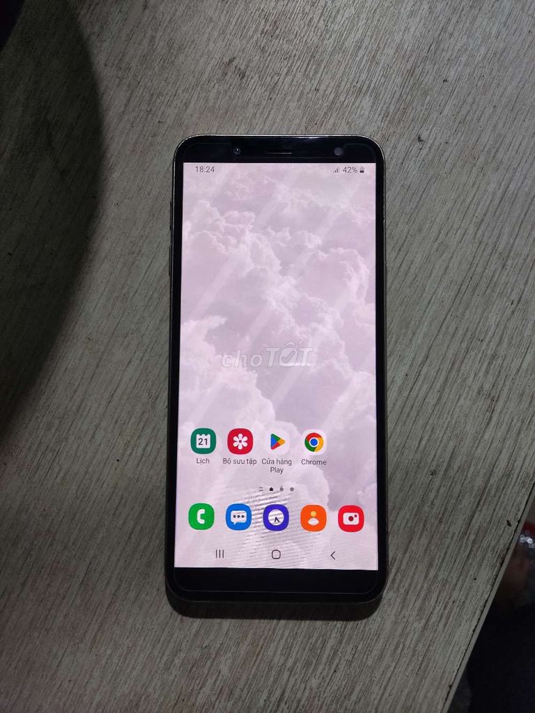 Samsung J6 32GB Vàng. Mua bán Điện thoại tại Quận Tân Phú Tp Hồ Chí Minh được đăng bởi phạm văn hình 1