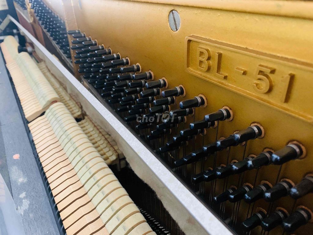 piano cơ kawai bl 51