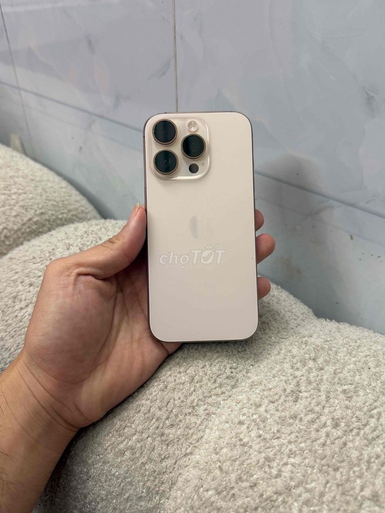 iPhone 16 Pro 128GB Quốc tế zin full - có góp. Mua bán Điện thoại tại Quận 12 Tp Hồ Chí Minh được đăng bởi Hoàng Minh Tiến Luxury hình 1