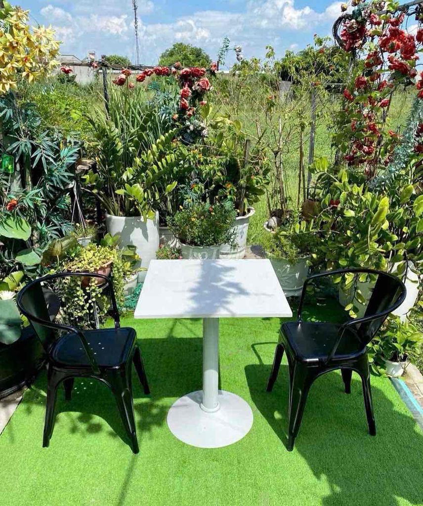 Mình cần thanh lý 2 bộ bàn ghế caffe sân vườn🌴💐. Mua bán Bàn ghế tại Huyện Bình Chánh Tp Hồ Chí Minh được đăng bởi Tú Nam hình 1