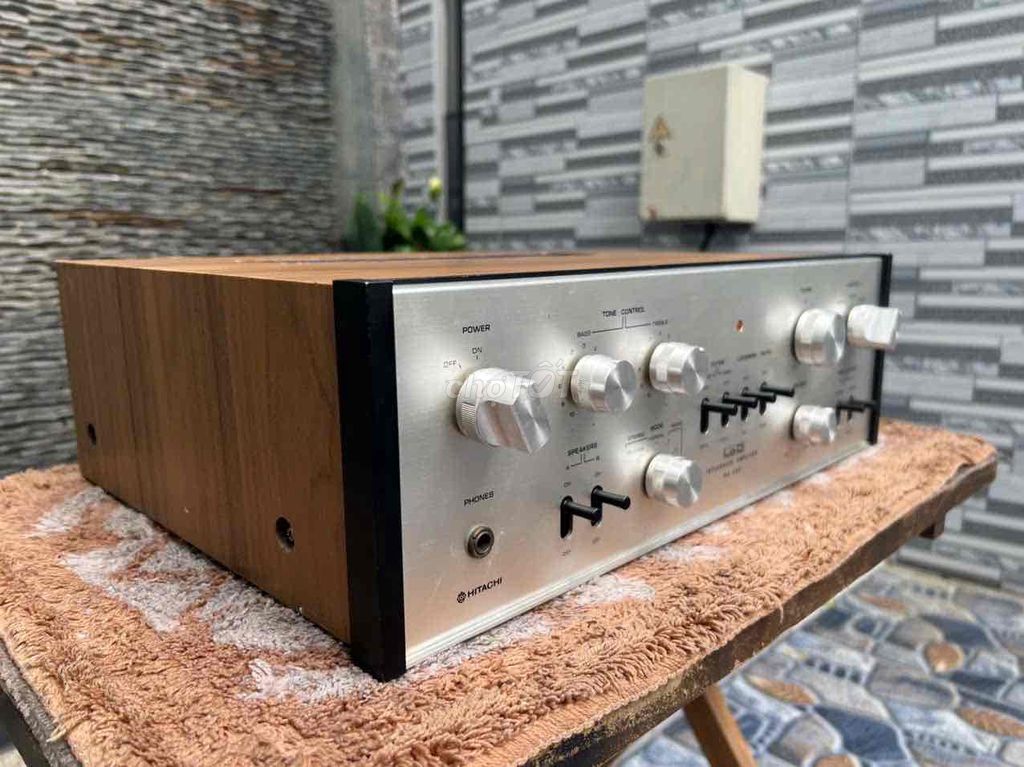 Amply Hitachi Ha-660 hàng zin bảy màu khá mới. Mua bán Tivi, Âm thanh tại Quận 7 Tp Hồ Chí Minh được đăng bởi nguyen thai hoa hình 1