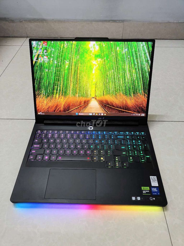 Lenovo Legion Pro 7 Ultra 9 16 inch 32GB/1TB. Mua bán Laptop tại Quận Bình Thạnh Tp Hồ Chí Minh được đăng bởi Laptop Bảo Bảo hình 1