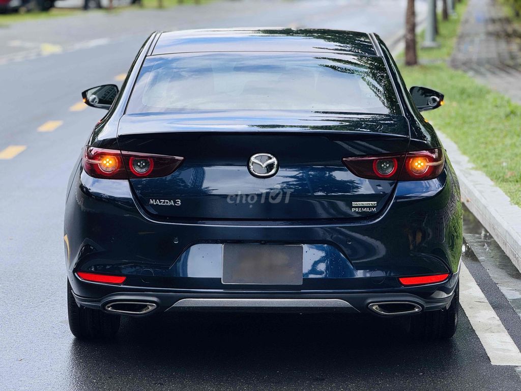 Mazda 3 Premium 2022 Синий/Черный 34.000 км