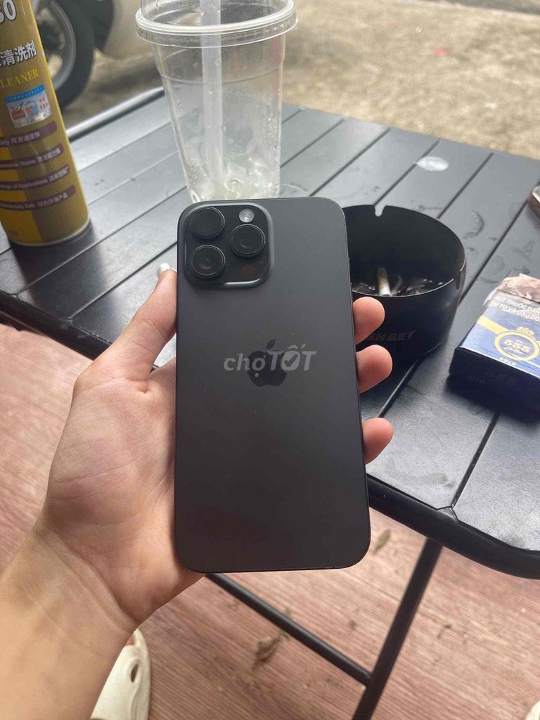 Apple iPhone 16 Pro Max 256GB Đen 95%. Mua bán Điện thoại tại Thành phố Buôn Ma Thuột Đắk Lắk được đăng bởi Lộc Trần hình 1