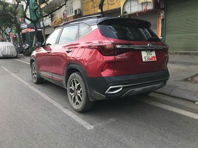 Kia Seltos 2021 Luxury Đỏ nóc đen 5 vạn