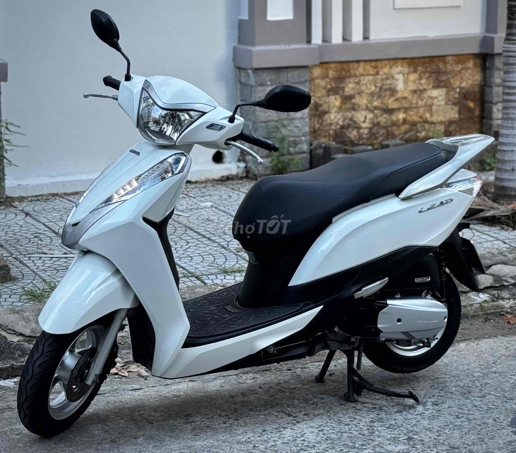 Honda Lead 125 2014 nguyên rin cực đẹp biển số 43.. Mua bán Xe máy tại Quận Hải Châu Đà Nẵng được đăng bởi T Lâm hình 5
