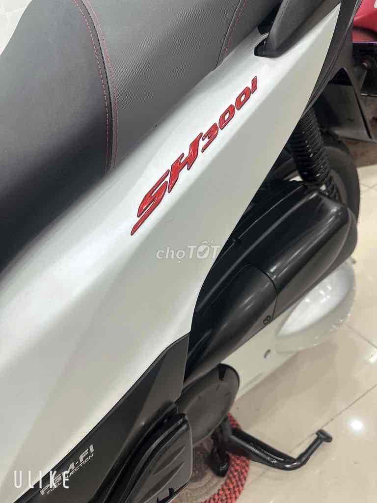 SH300i ABS 🇮🇹 Xe Nhập Sản xuất 2015 - Đăng ký 2016. Mua bán Xe máy tại Quận Ninh Kiều Cần Thơ được đăng bởi CH XE MÁY 7 THÀNH hình 4