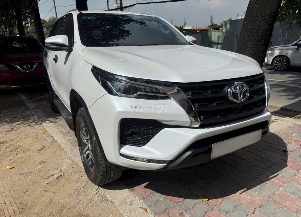 Toyota Fortuner 2022 Trắng. Mua bán Ô tô tại Huyện Hóc Môn Tp Hồ Chí Minh được đăng bởi CHỢ Ô TÔ AN SƯƠNG hình 2