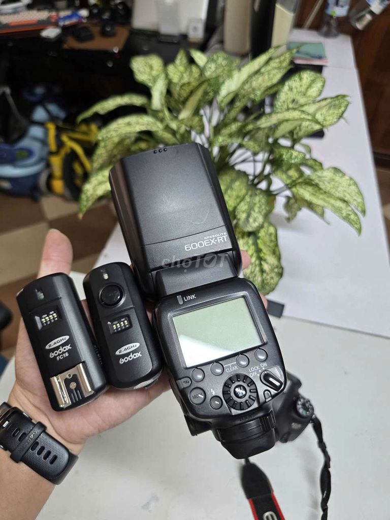 Đèn flash Canon 600EX-RT Đen đẹp 99% full phụ kiện. Mua bán Máy ảnh, Máy quay tại Quận Đống Đa Hà Nội được đăng bởi Phương Linh hình 1