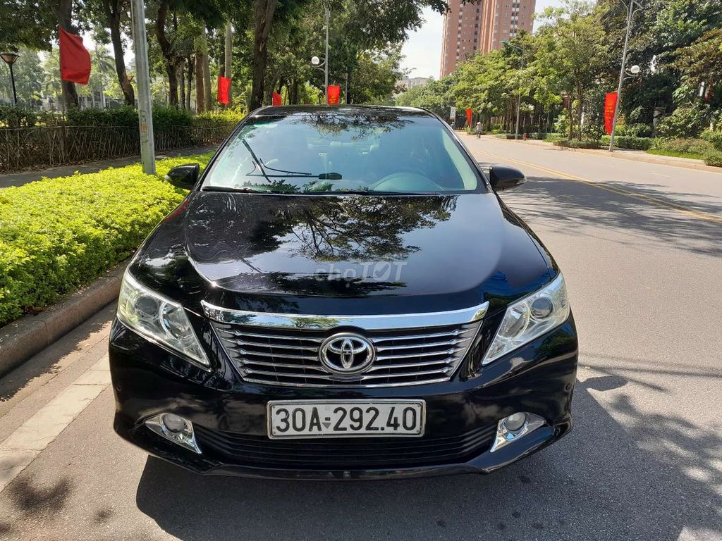 Toyota Camry 2014 2.5Q - 97000 km