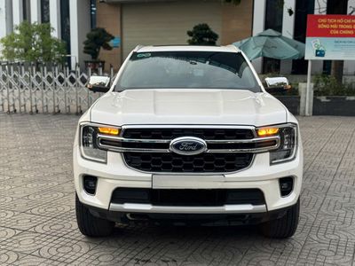 Ford Everest Titanium 2.0L 4x2 AT 2022- 20000 km. Mua bán Ô tô tại Quận 3 Tp Hồ Chí Minh được đăng bởi Trần Hoàng Long