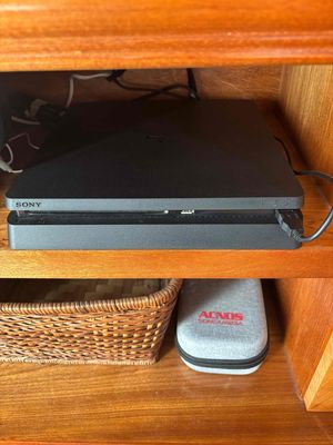 ps4 slim như mới. Mua bán Thiết bị chơi game tại Huyện Đan Phượng Hà Nội được đăng bởi Hiền Tuấn