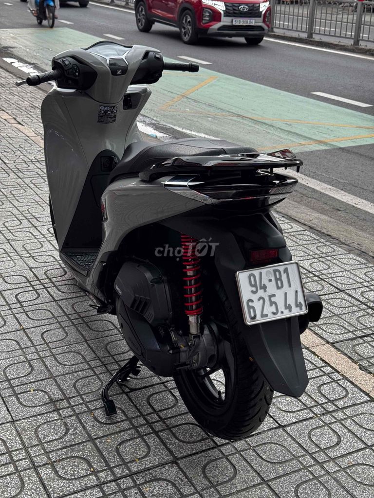 Honda SH 160i ABS 2023 Серо-черный black