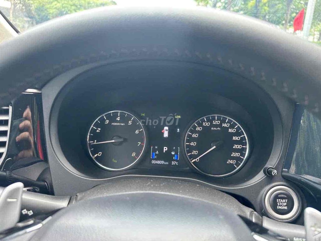 Mitsubishi Outlander 2024 Premium 2.0 CVT - 4000 k. Mua bán Ô tô tại Quận Cầu Giấy Hà Nội được đăng bởi Cửa hàng Đại Tín Auto hình 6