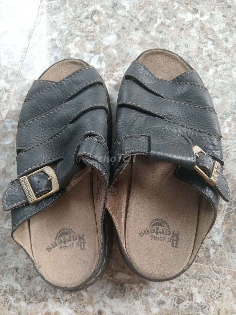 Dép Dr. Martens Da Đen size 42. Mua bán Giày dép tại Huyện Thanh Bình Đồng Tháp được đăng bởi Van Van hình 1