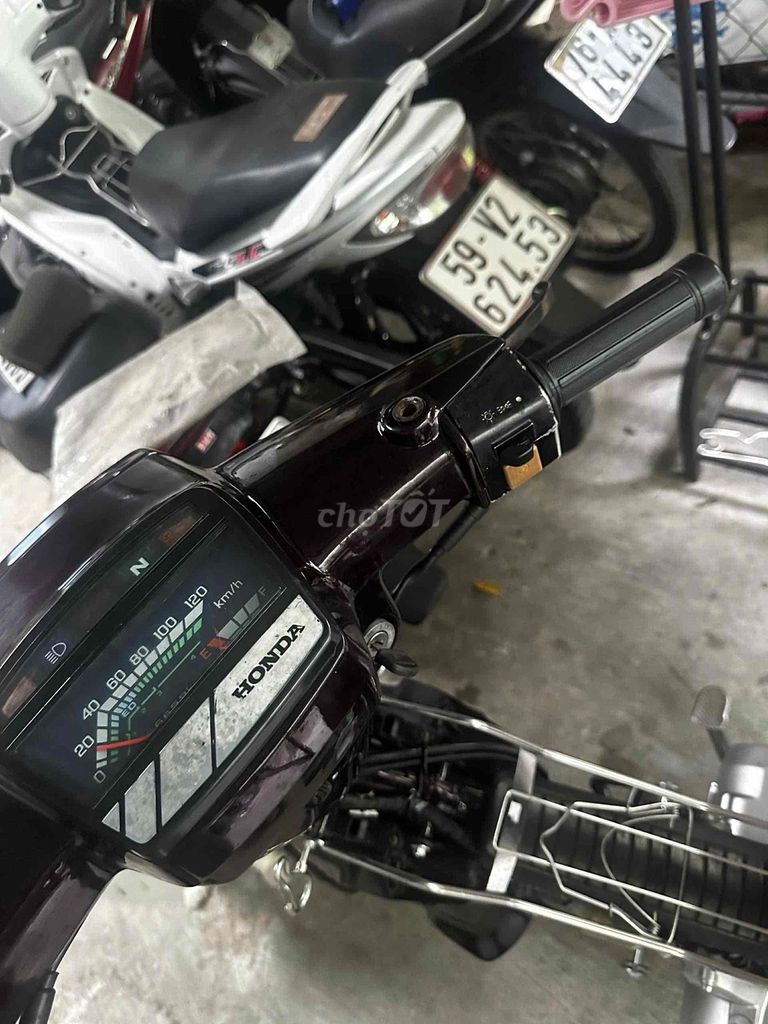 Honda Dream Thái Tân Trang Mới Từ Trong Ra Ngoài. Mua bán Xe máy tại Quận Đồ Sơn Hải Phòng được đăng bởi Hien hình 17