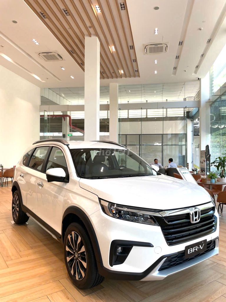 Honda BRV L, LĂN BÁNH TPHCM 71x TR, GIAO NGAY
