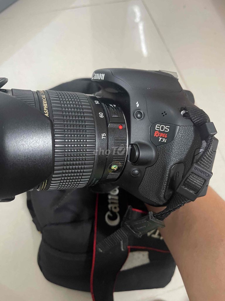 CANON T3i Len TAMRON 28/75 Mới 95% màn ám nhẹ