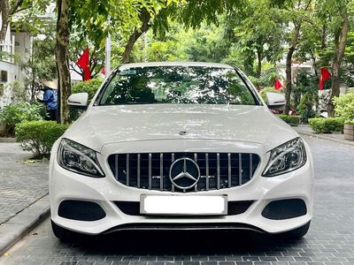 Mercedes Benz C class C200 2017. Mua bán Ô tô tại Quận Hoàn Kiếm Hà Nội được đăng bởi Phạm Trung Đức