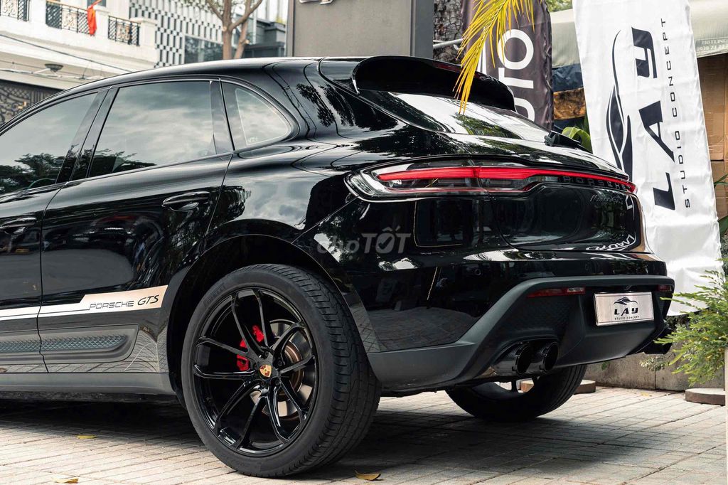 Porsche Macan FL model 2022 - Full Ppf Đen - Đỏ. Mua bán Ô tô tại Quận 7 Tp Hồ Chí Minh được đăng bởi Thái LA Auto hình 3