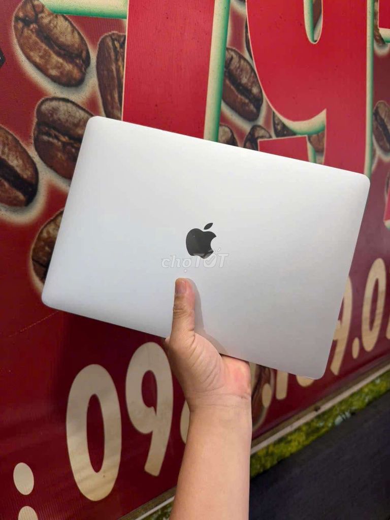 Macbook Pro M1 8GB/256GB Bạc. Mua bán Laptop tại Quận Bình Thạnh Tp Hồ Chí Minh được đăng bởi Hoàng Giang hình 1