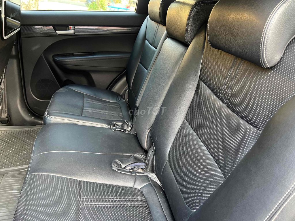 Kia Sorento 2013 bản full có cửa sổ trời xe 1 chủ. Mua bán Ô tô tại Quận 12 Tp Hồ Chí Minh được đăng bởi Phạm Hoàng hình 9