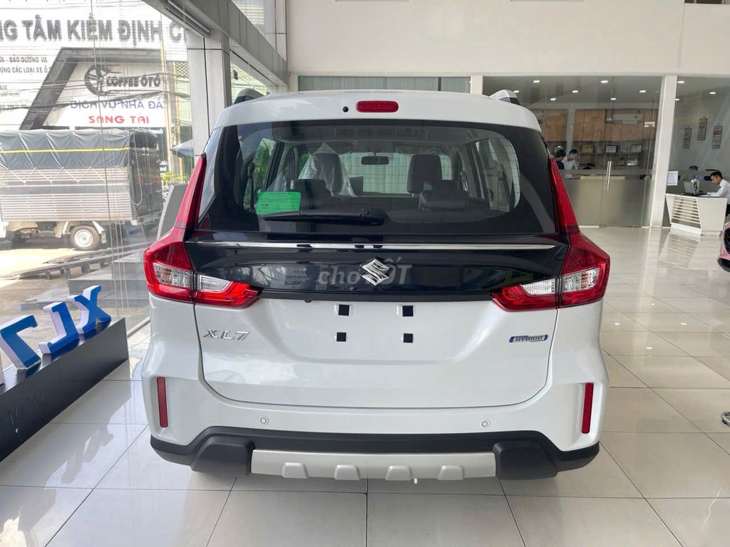 Suzuki XL7 Hybrid 2025 Trắng giao ngay chỉ 175 tr. Mua bán Ô tô tại Thành phố Đồng Xoài Bình Phước được đăng bởi công ty ô tô Sài Gòn đại lý ô tô Su zu ki chính hãng hình 3