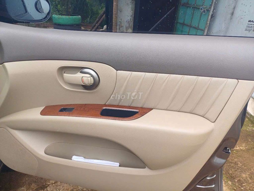 Xe 7 chỗ 2011 - 150000 km. Mua bán Ô tô tại Thành phố Dĩ An Bình Dương được đăng bởi QUỐC HUY hình 5