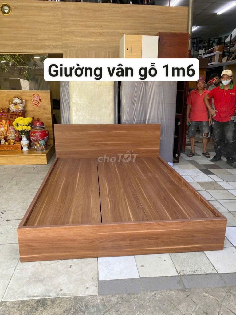 giường gỗ 1m6 x 2m lõi xanh chống ẩm như mới