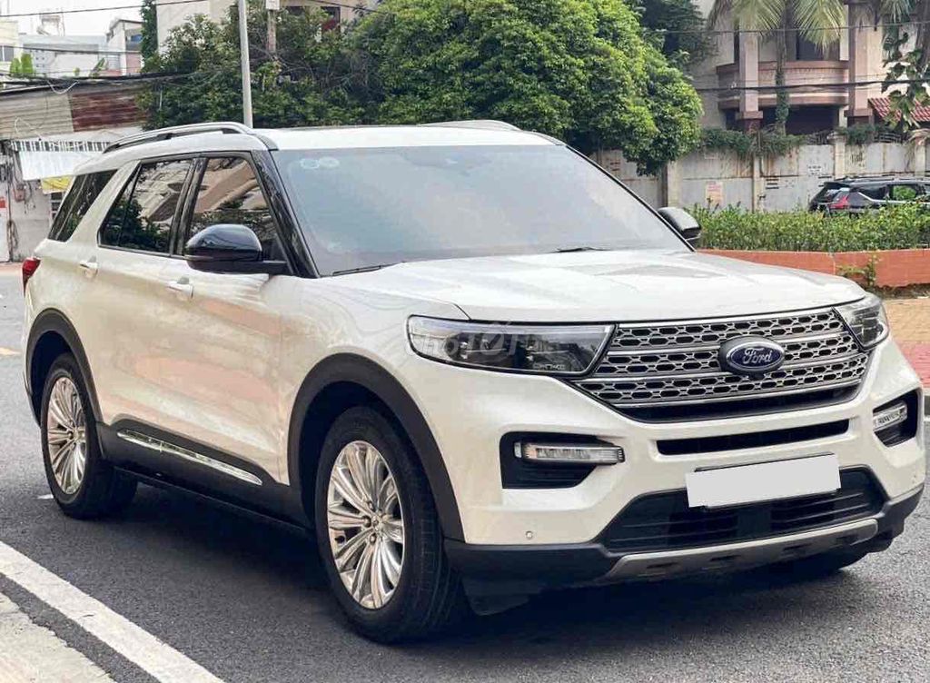 Explorer 2022 зарегистрировал 2024 автомобиля для продажи на Ford