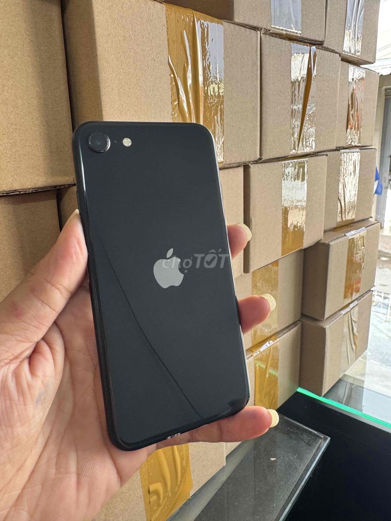 iPhone SE 2020 64GB Đen. Mua bán Điện thoại tại Quận Ninh Kiều Cần Thơ được đăng bởi Thổ Địa  hình 1