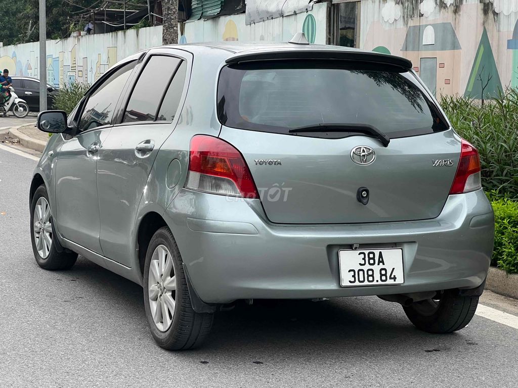 Toyota Yaris 2010 1.3 At. Mua bán Ô tô tại Quận Cầu Giấy Hà Nội được đăng bởi Cửa hàng Đại Tín Auto hình 9