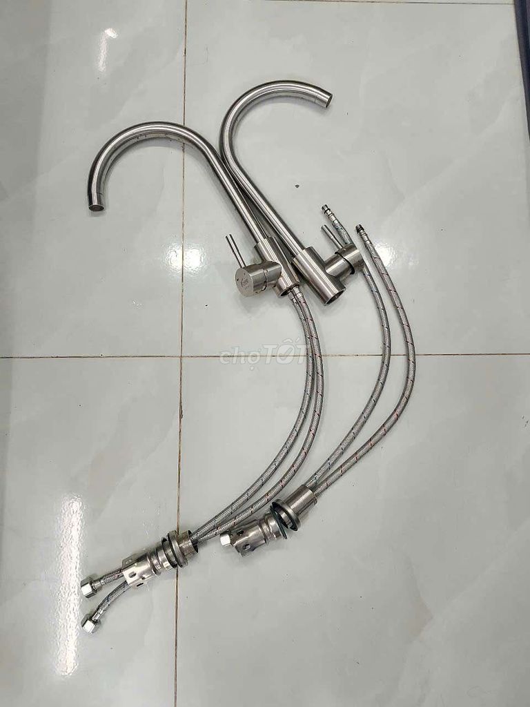 Thanh lý 2 vòi rửa inox dày