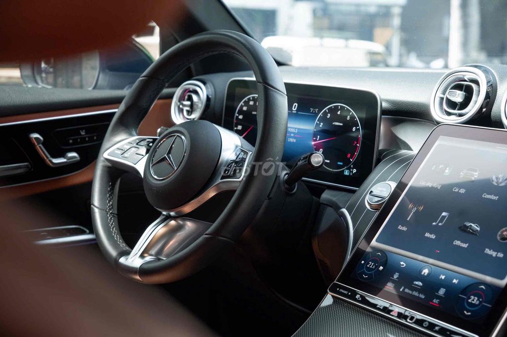 Mercedes GLC200 4matic 2023 17.000km. Mua bán Ô tô tại Quận 7 Tp Hồ Chí Minh được đăng bởi Nguyễn Lê Trung hình 18