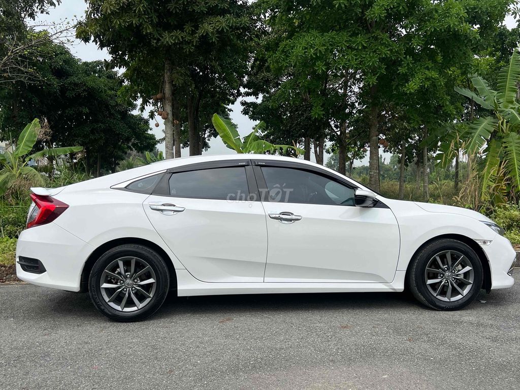 Civic 2019 1.8G , 1 chủ mua mới , odo 6v, 4 vỏ zin. Mua bán Ô tô tại Huyện Củ Chi Tp Hồ Chí Minh được đăng bởi Văn Tài hình 9