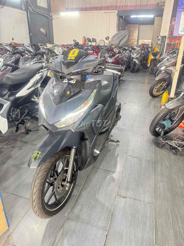 Honda Vario 2017 Xám 30355 km. Mua bán Xe máy tại Quận Bình Tân Tp Hồ Chí Minh được đăng bởi xe máy TÂN TIẾN LỘC 1 hình 1
