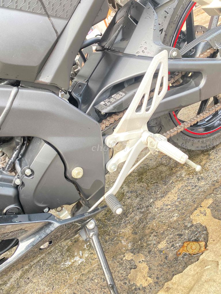 Yamaha R15 2020 Ít chạy xe còn mới lenh keng. Mua bán Xe máy tại Thành phố Biên Hòa Đồng Nai được đăng bởi Ghế đá xe ba gác Biên Hòa Đồng Nai  hình 7