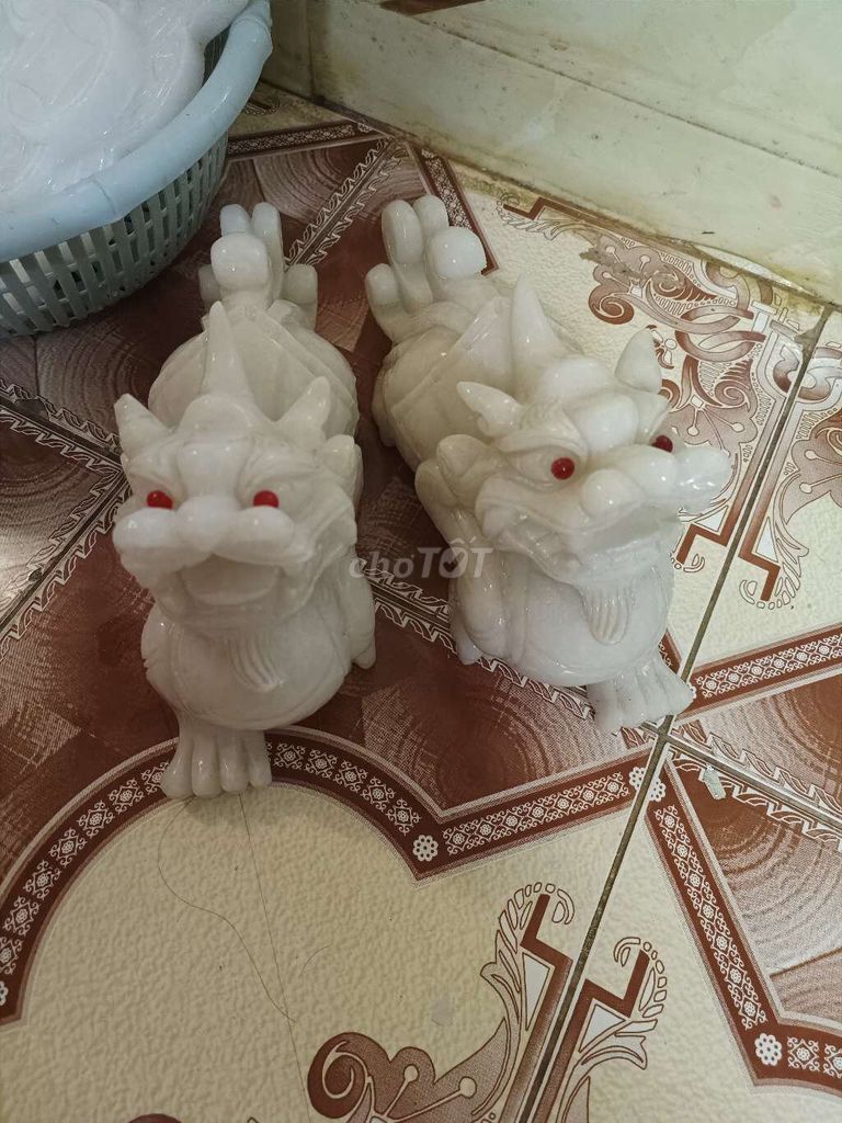 Tỳ hưu phong thủy đá cẩm thạch trắng. Mua bán Đồ sưu tầm, đồ cổ tại Quận Đống Đa Hà Nội được đăng bởi Vuthuan hình 1