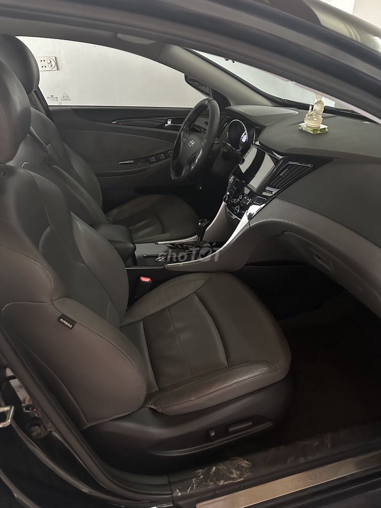 Hyundai Sonata 2012 2.0 AT - 160 km