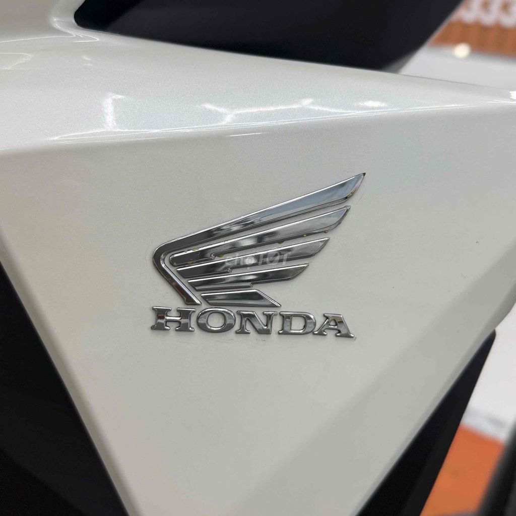 Honda Vario 150cc 2018 Trắng Đen. Mua bán Xe máy tại Quận Bình Tân Tp Hồ Chí Minh được đăng bởi Hữu Trọng hình 5