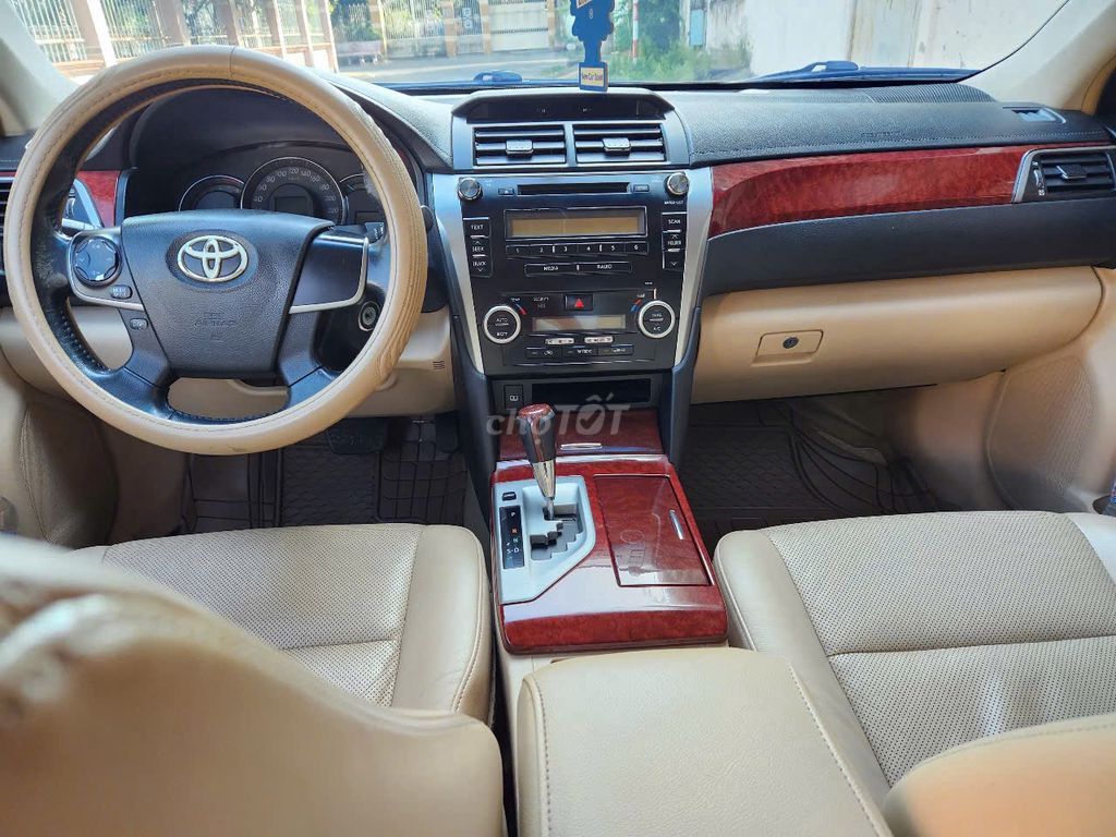 Toyota Camry 2012 2.5 G - 176000 km