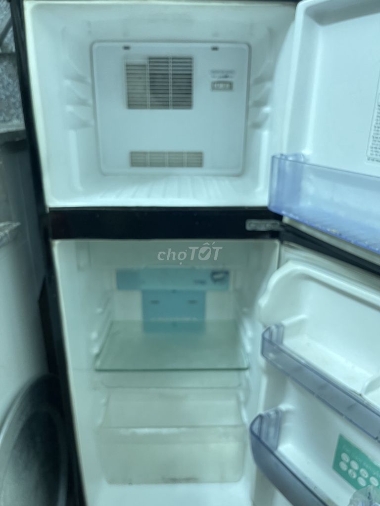Tủ lạnh Toshiba 140l