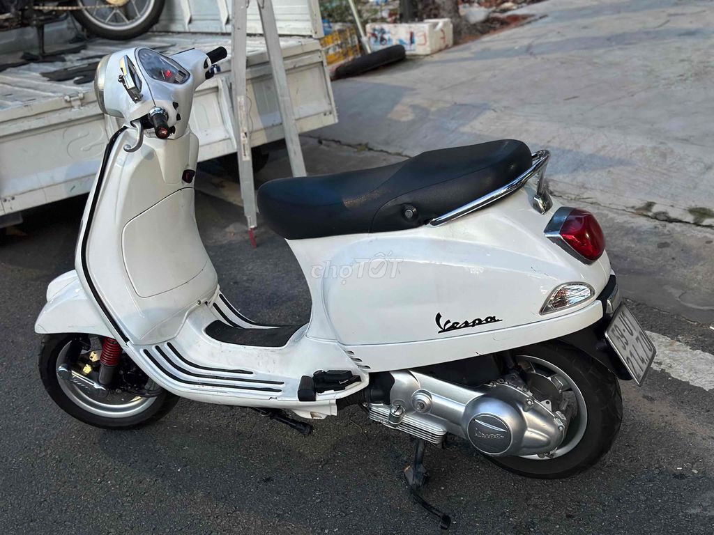 Vespa bstp máy êm nhẹ. Mua bán Xe máy tại Thành phố Thủ Dầu Một Bình Dương được đăng bởi hien pham hình 3