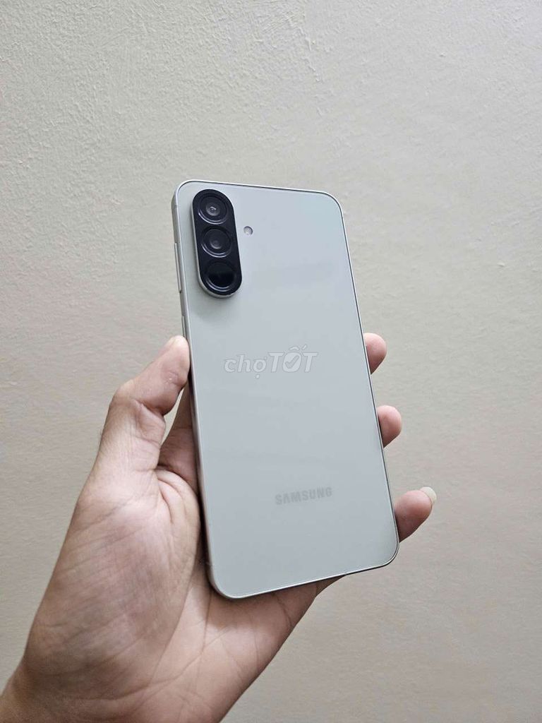 A56 5G cbh bán hoặc gl. Mua bán Điện thoại tại Quận Đống Đa Hà Nội được đăng bởi Hai Yen hình 1