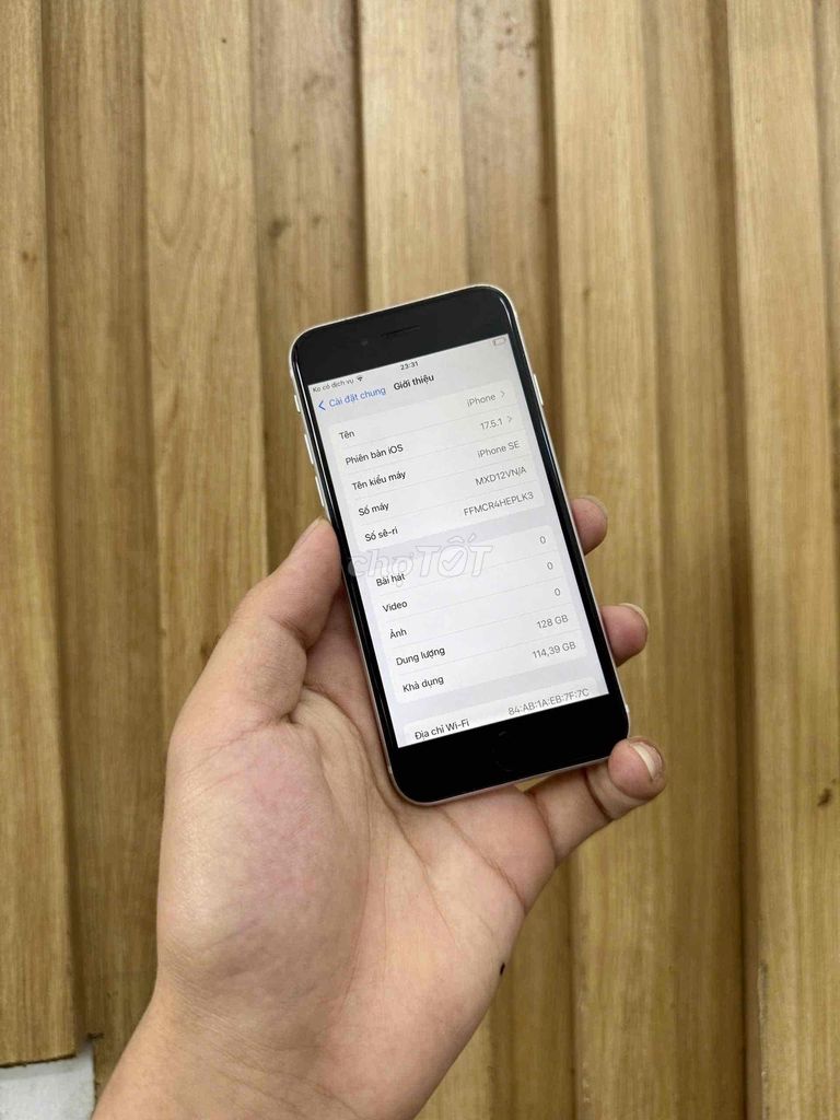 Apple iPhone SE 2 128GB Trắng. Mua bán Điện thoại tại Quận Đống Đa Hà Nội được đăng bởi Hanoi moibile đức hình 1