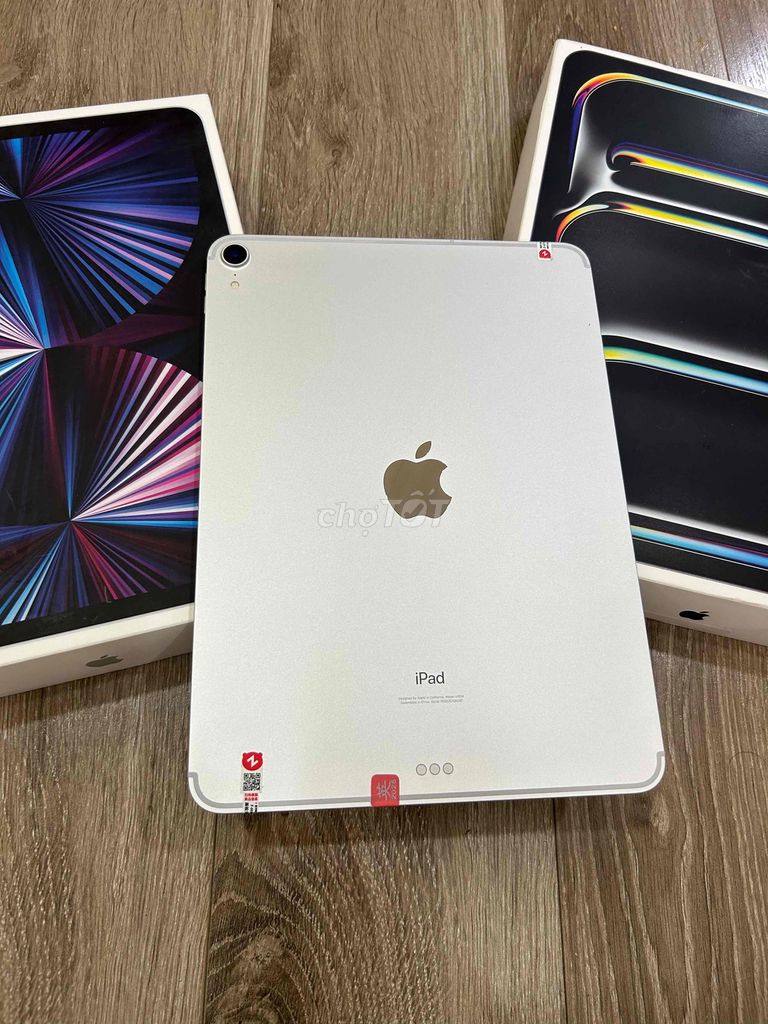 iPad Pro 11” 2018 64G 4G màu Bạc 99.99% - pin 96%. Mua bán Máy tính bảng tại Quận Đống Đa Hà Nội được đăng bởi Hoàng Điển Trai Long hình 1