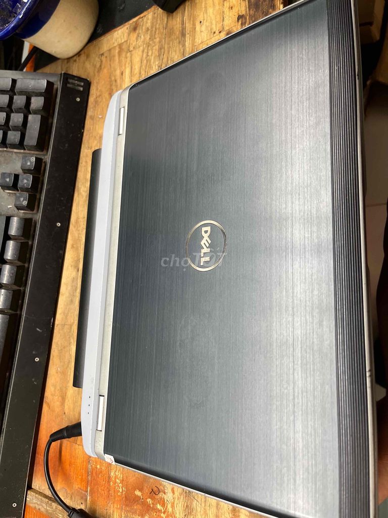 Laptop Dell i7 ram 8g ssd 250g mỏng mạnh bền rẻ !!