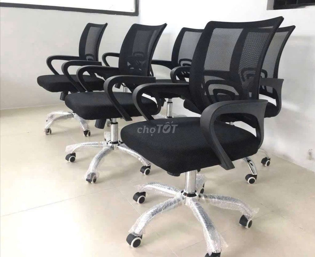 Ghế xoay văn phòng 4005 Đen Lưới, nhựa, mút. Mua bán Đồ dùng văn phòng tại Quận Cẩm Lệ Đà Nẵng được đăng bởi Tuấn Cao NT Decor  hình 1